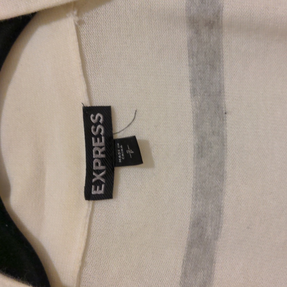 Express Cardigan - Picture 3 of 4